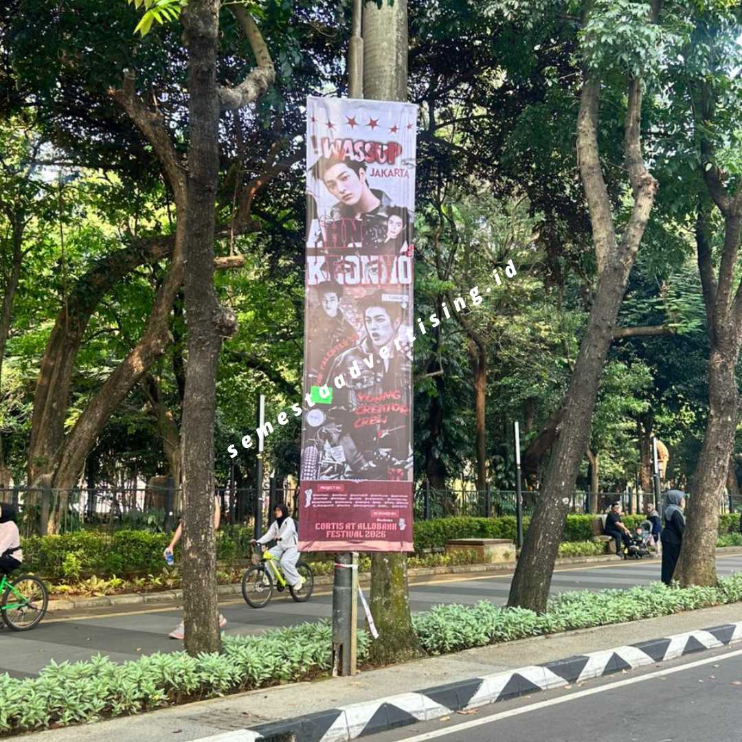 Pasang Umbul Umbul Festival