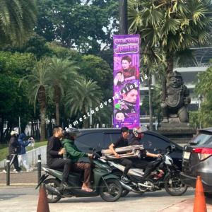 Pasang Umbul Umbul Festival